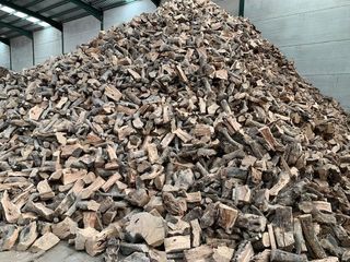 Leña para chimenea o barbacoa