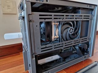 Caja Ordenador Gaming Compacta Gris