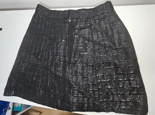 Falda Negra Texturizada Negociable