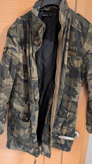Chaqueta militar verde Stradivarius