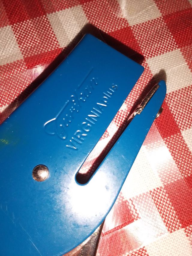 Spillatrici rosse e blu