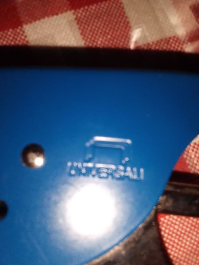 Spillatrici rosse e blu