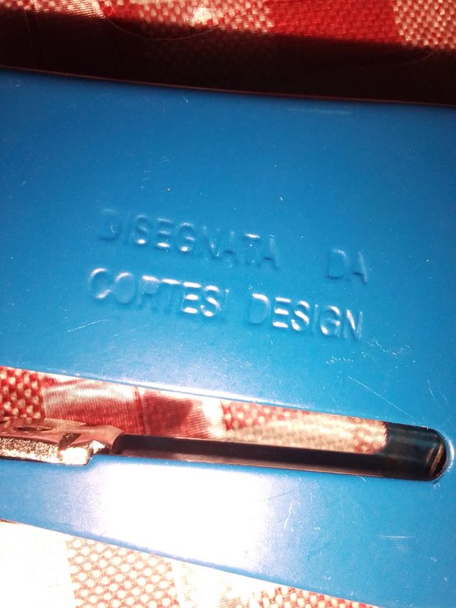 Spillatrici rosse e blu