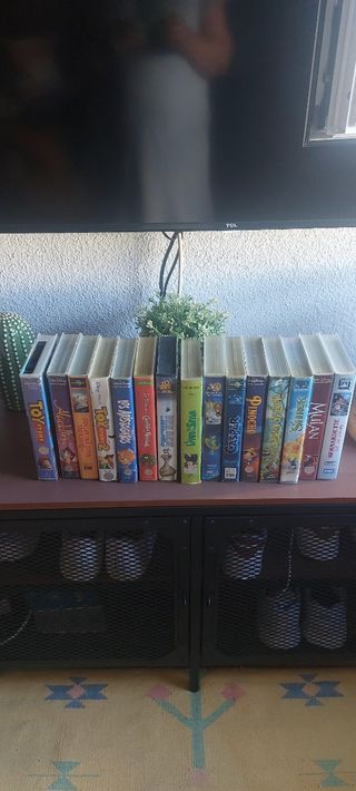 Lote 13 Cintas VHS Infantiles Disney y Más