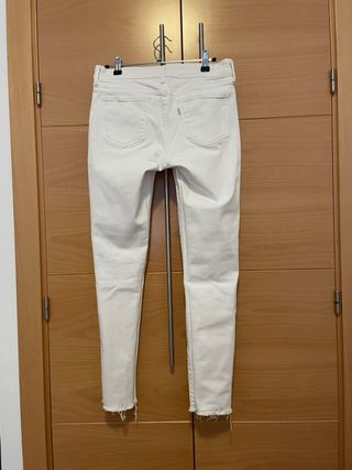 Pantalón Levi's 711 Skinny Blanco