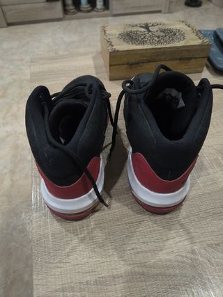 Zapatillas Jordan Negras Talla 38