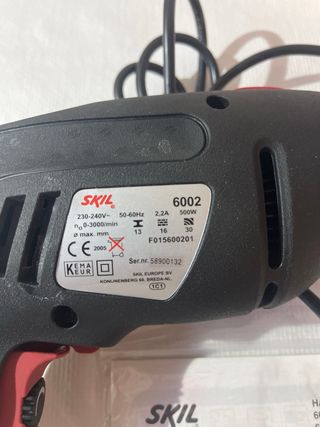 Taladro SKIL 500W con control de velocidad