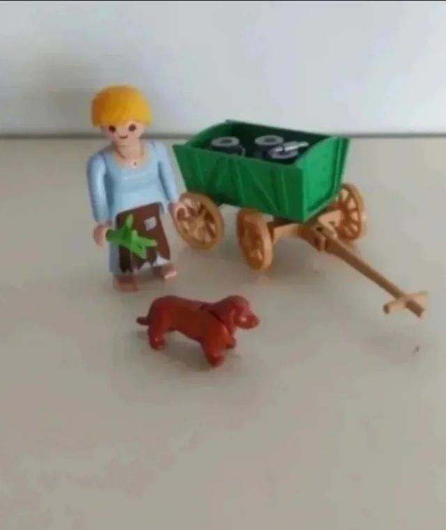 Playmobil Lechera con Carro y Perro