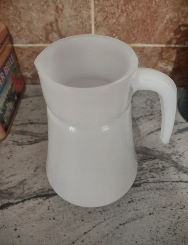 Jarra Opalina Vintage Pequeña