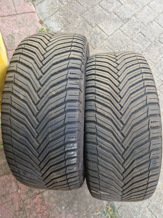 Neumáticos Michelin 235/45/17