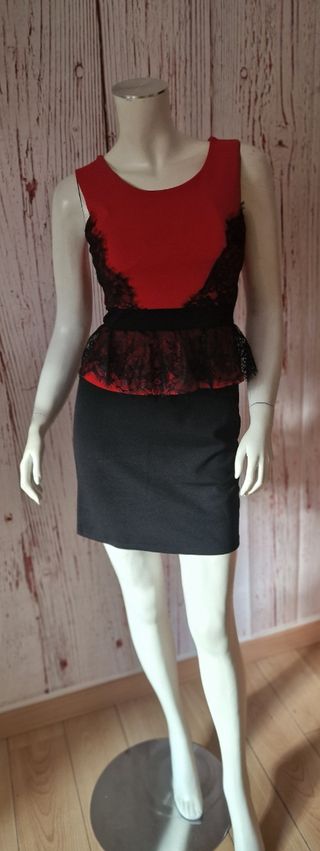 Vestido Fiesta Negro y Rojo Encaje
