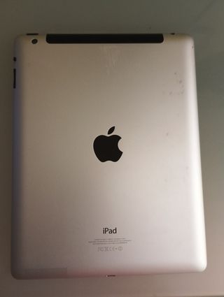 Tablet Apple Blanca,con alimentador y cable,