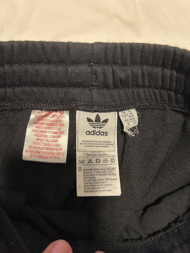 Pantalón Adidas Negro