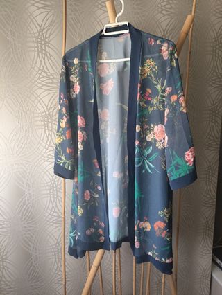 Kimono floral azul talla M