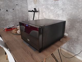 Nevera de vinos