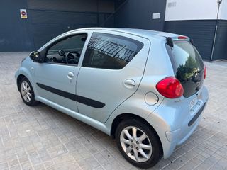 Toyota Aygo  Automático