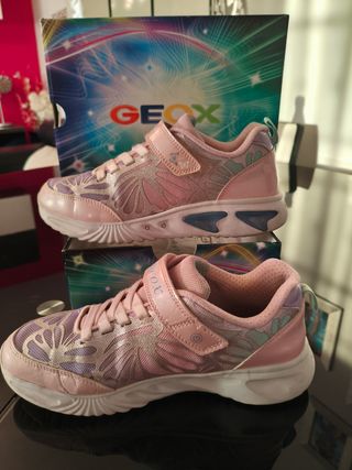 Zapatillas Geox Niña Luces Rosas Talla 38
