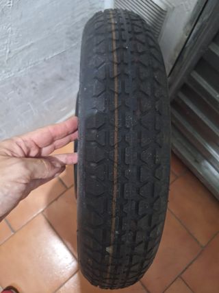 Rueda de galleta Toyota Prius+
