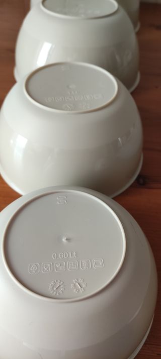 Set Contenitori Alimentari Trasparenti e Bianchi