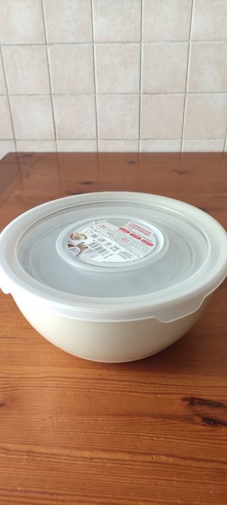 Set Contenitori Alimentari Trasparenti e Bianchi