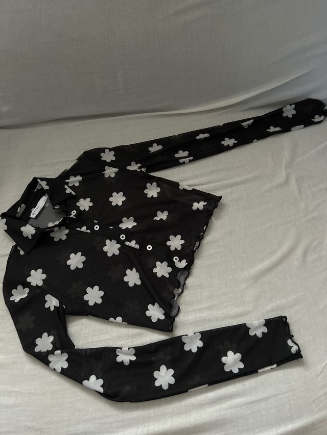 Camisa Bershka Transparente Flores