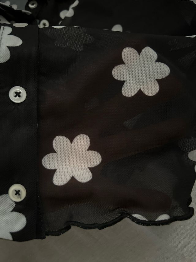 Camisa Bershka Transparente Flores