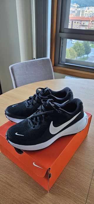 Nike Revolution 8 Zapatillas Negras