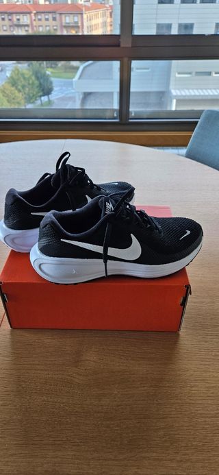 Nike Revolution 8 Zapatillas Negras