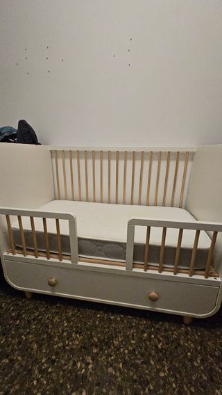 Cuna Myllra convertible Ikea + Colchón 