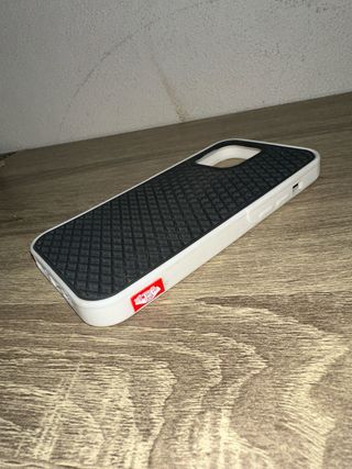 Capa Vans iPhone 14 Pro Max