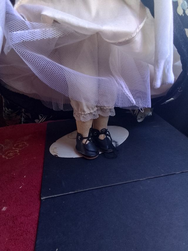 Muñeca de porcelana vintage