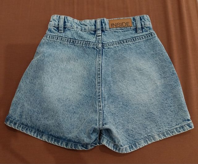 Lote Bershka: Camiseta Blanca y Falda Vaquera