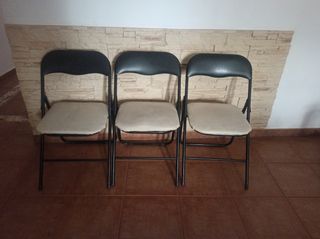 3 Sillas Plegables Negras y Beige