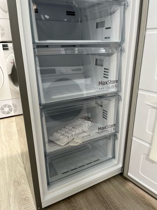 congelador vertical Beko AA no frost