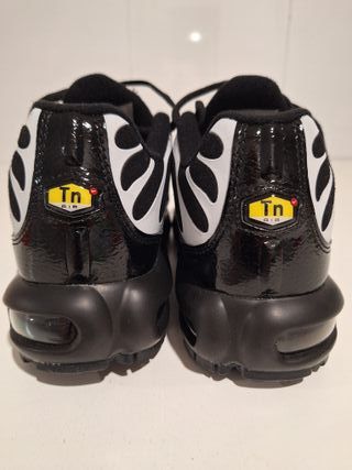 Zapatillas Nike Air TN Talla 41 (NUEVAS)