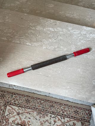 Attrezzo ginnico con molla