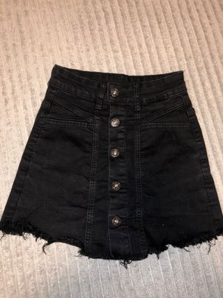Lote 2 faldas y 2 shorts vaqueros
