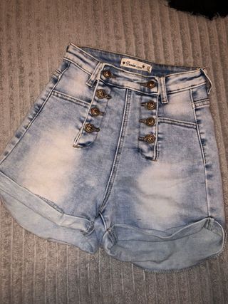 Lote 2 faldas y 2 shorts vaqueros