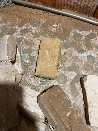 Ladrillo macizo antiguo 100 ud.