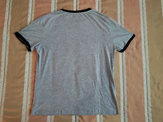 Camiseta veraniega de manga corta