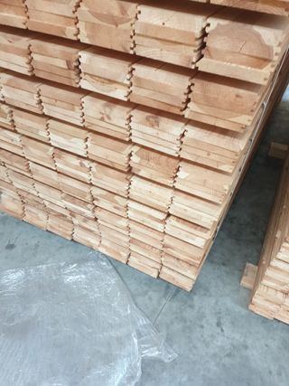 Tarima machihembrada de madera