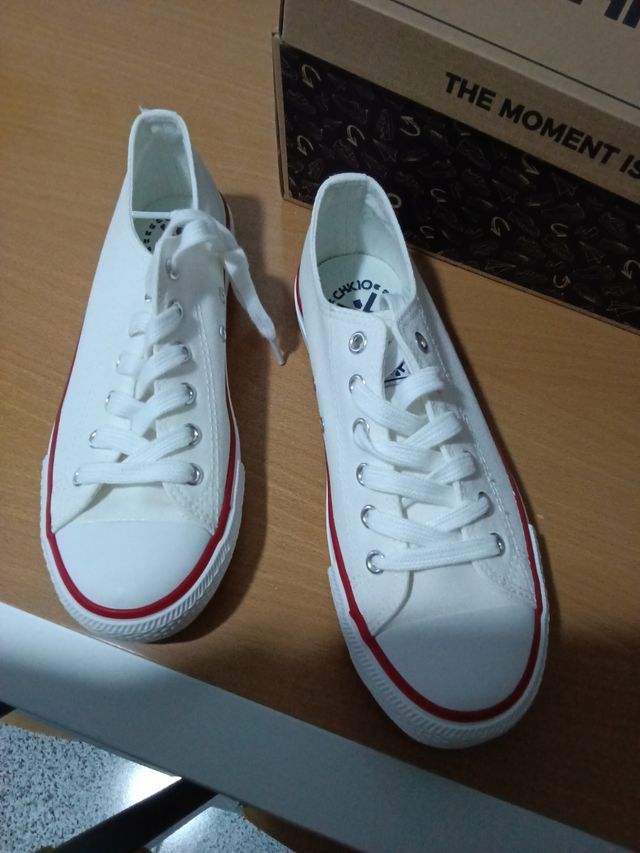 Zapatillas NUEVAS.

