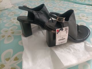 Sandalias Zara Piel Tacón Negro Talla 39