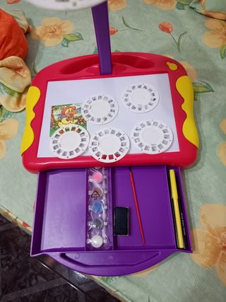 Proyector infantil para dibujar con accesorios