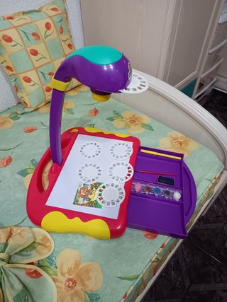 Proyector infantil para dibujar con accesorios
