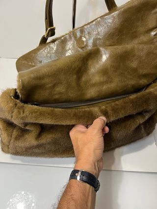 Borsa in pelliccia sintetica marrone