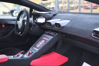 LAMBORGHINI HURACAN STO 640 CV