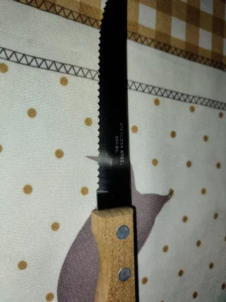 Ceppo in legno con 6 coltelli Tramontina