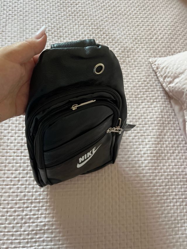 Borsello Nike non originale nero