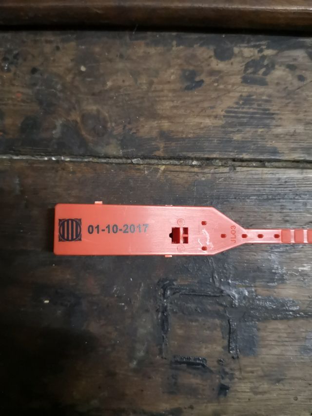 Precinto de seguridad 01-10-2017